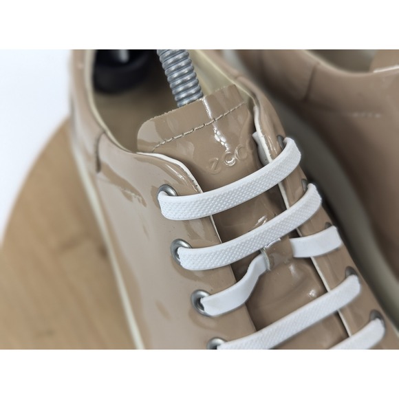 Ecco Soft 7 Womans 8 Shoes Patent Leather Platform Cap‎ Toe Slip On Sneakers - Picture 9 of 16